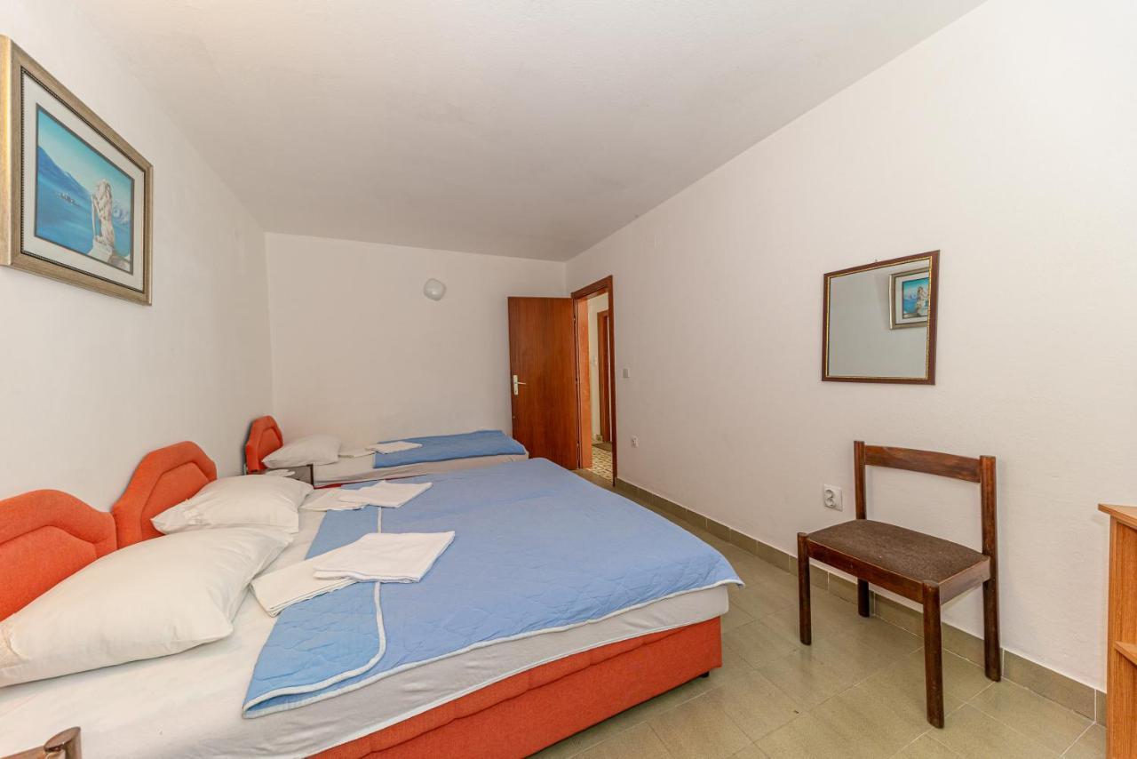Apartment Knezevic Petrovac Exterior foto