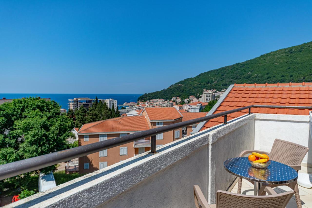 Apartment Knezevic Petrovac Exterior foto