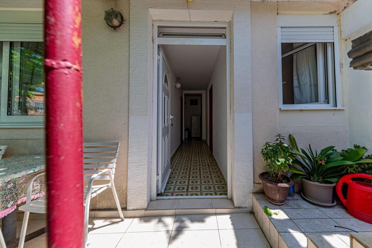 Apartment Knezevic Petrovac Exterior foto